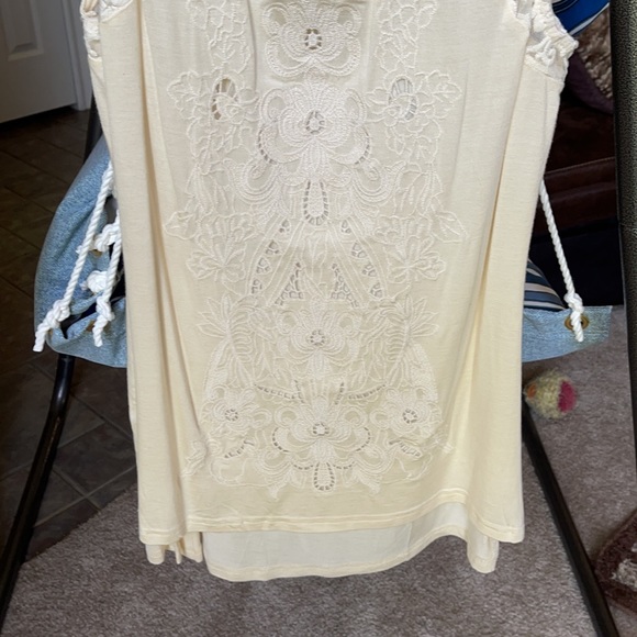 Tank Top—NEW - Picture 4 of 6